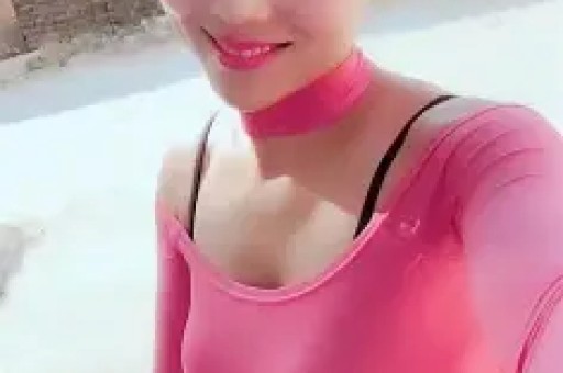 “miumiu陷害女明星”热搜 不看水印谁能看出来是童瑶？