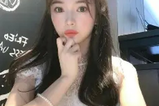 出轨风波1周鹿晗现身范志毅直播间和关晓彤分手传闻只字不提